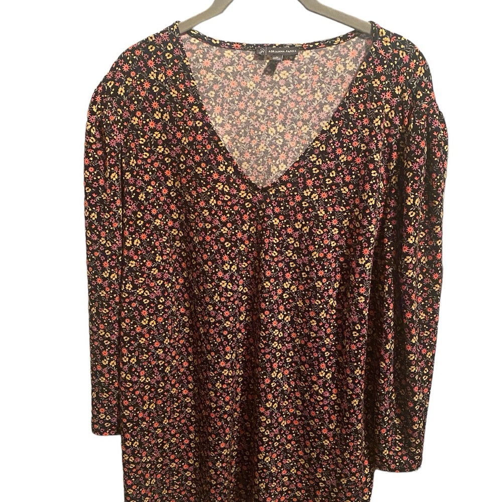 Adrianna Papell  3/4 length- sleeve top.